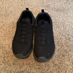 Black Skechers
